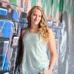 Meet your Posher, Hannah